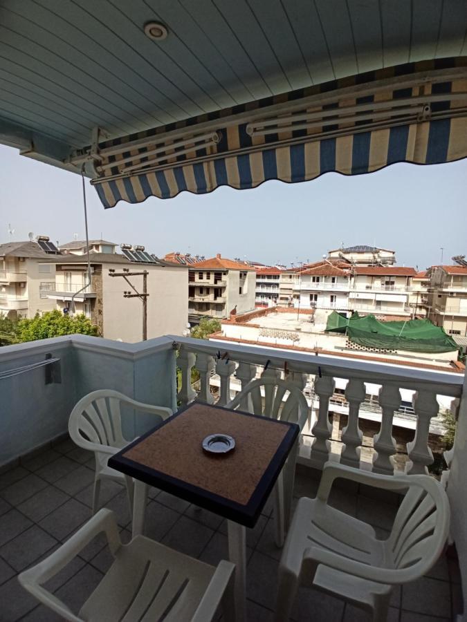 Villa Cosmos Inn Olympiakí Aktí Екстериор снимка